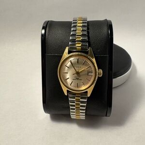 Vintage Women’s Timex Mechanical Wind Gold and Silver Watch